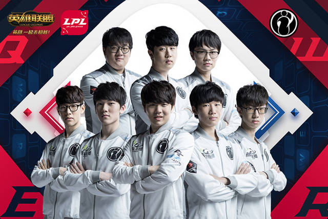 了其背后的 了其背后的