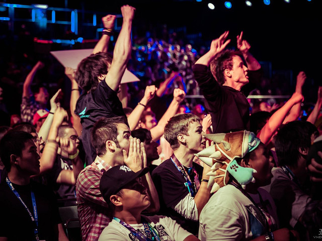 确有手部接 确有手部接